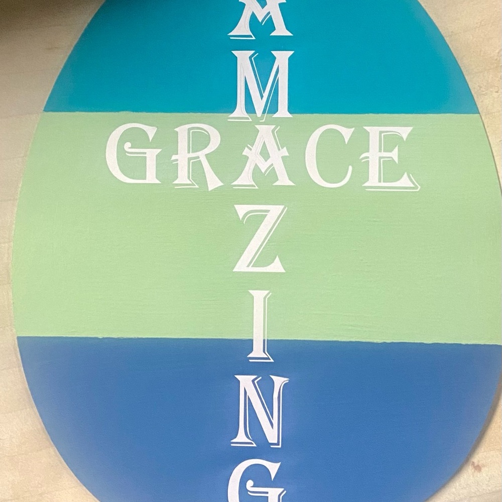 NWT….custom made wall art that says Amazing Grace!!! Super cute!!!